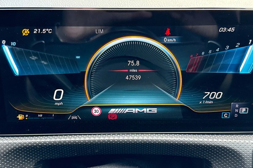 Mercedes-Benz A Class 1.3 A180 Amg Line Executive 7G-dct Euro 6 Ss White #13