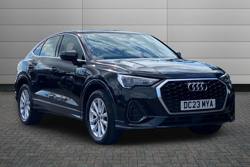 Audi Q3 1.5 Tfsi Cod 35 Sport Sportback S Troni Black