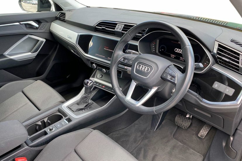 Audi Q3 1.5 Tfsi Cod 35 Sport Sportback S Troni Black #6