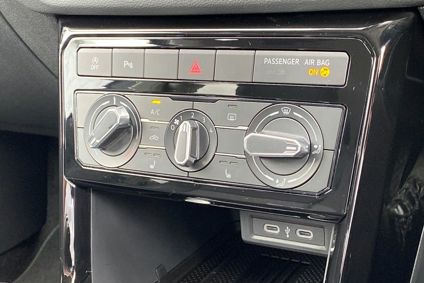 Volkswagen T-Cross 1.0 Tsi Match Grey #26