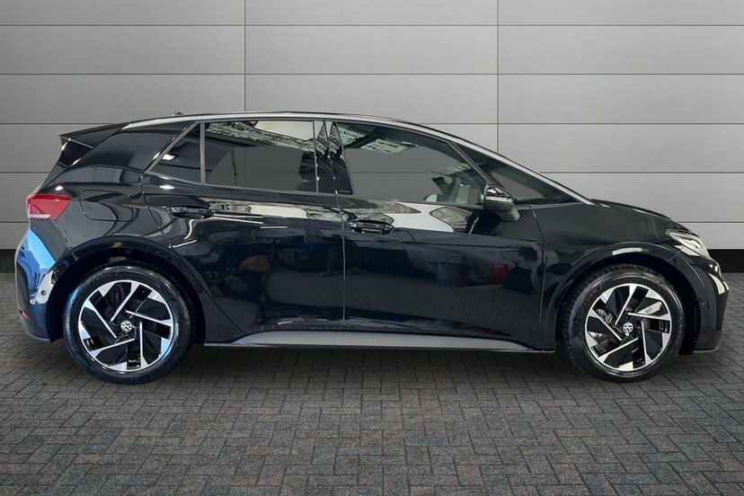 Volkswagen ID.3 Pro 59Kwh Match Hatchback 204 P Black #4
