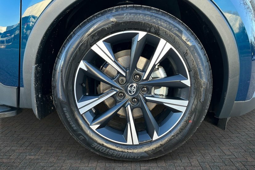 Toyota C-Hr 1.8 Vvt-h Design Suv Hybrid Cvt 140 Ps #5