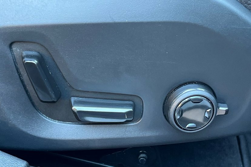 Volvo V60 Plus, T6 Awd Plug-in Hybrid, Dark Grey #17
