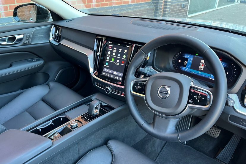 Volvo V60 Plus, T6 Awd Plug-in Hybrid, Dark Grey #31