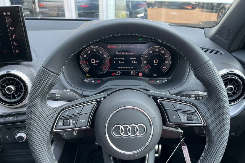 Audi Q2 Audi Q2 Estate 35 Tfsi Black Edition S Tronic Blue #18