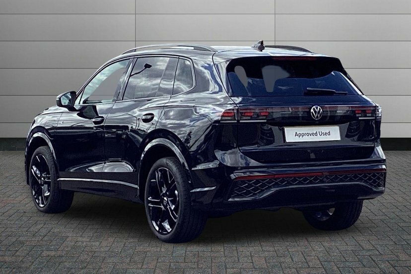 Volkswagen Tiguan 1.5 Tsi Ehybrid 19.7Kwh R-line Suv Plug Black #3