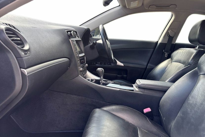 Lexus IS 2.5 250 V6 Advance Saloon Euro 5 Blue #2