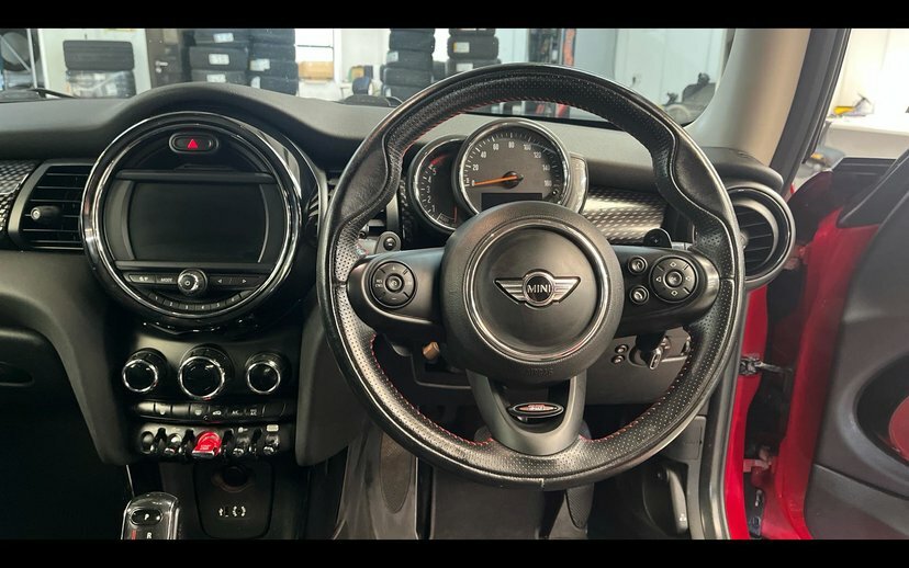 Mini Hatch 3-Door Hatch Cooper Sd RX18HUP Red #5