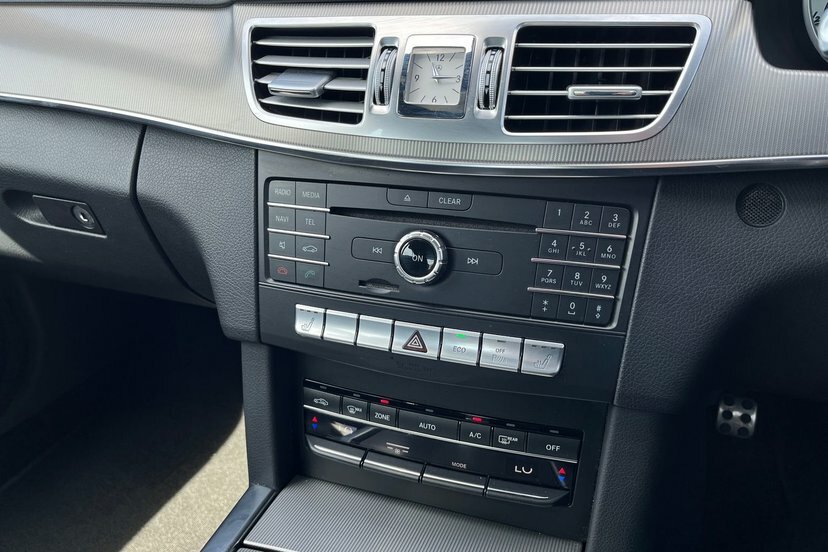 Mercedes-Benz E Class E220d Amg Line 9G-tronic 35 Road Tax - Mer Black #20