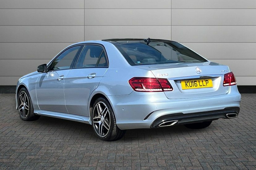 Mercedes-Benz E Class 2.1 E220 Bluetec Amg Night Edition Premium Saloo Silver #3