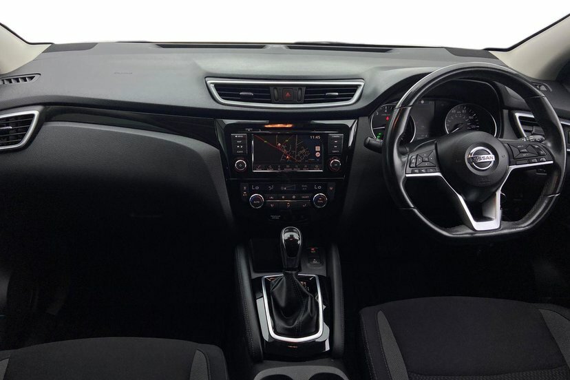 Nissan Qashqai 1.3 Dig-t Acenta Premium Suv Dct Black #6
