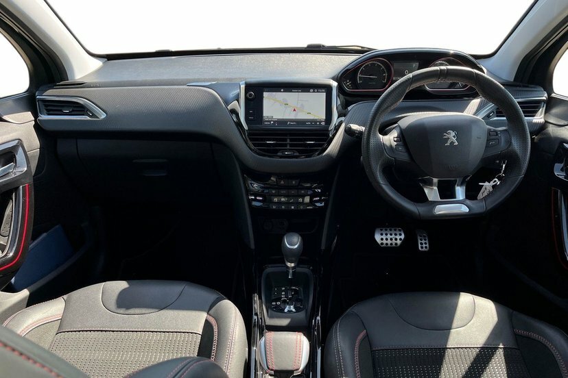 Peugeot 2008 1.2 Puretech Gt Line Eat  #6