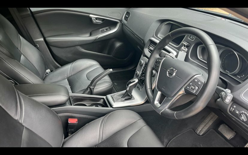 Volvo V40 1.5 T3 Inscription Hatchback 152 Blue #6