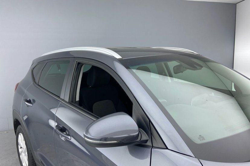 Hyundai Tucson 1.6 Gdi Se Nav 2Wd White #30