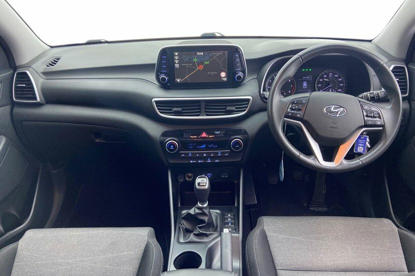 Hyundai Tucson 1.6 Gdi Se Nav Suv 132 Ps Grey #6