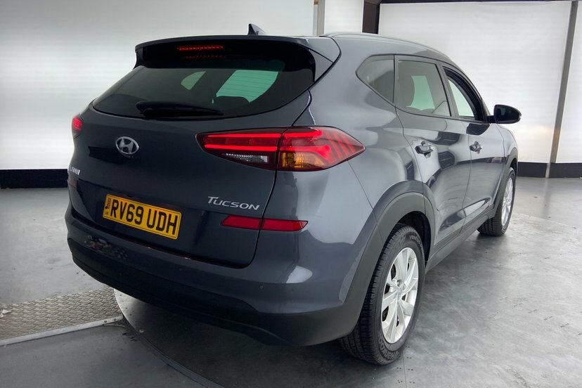 Hyundai Tucson 1.6 Gdi Se Nav 2Wd White #24