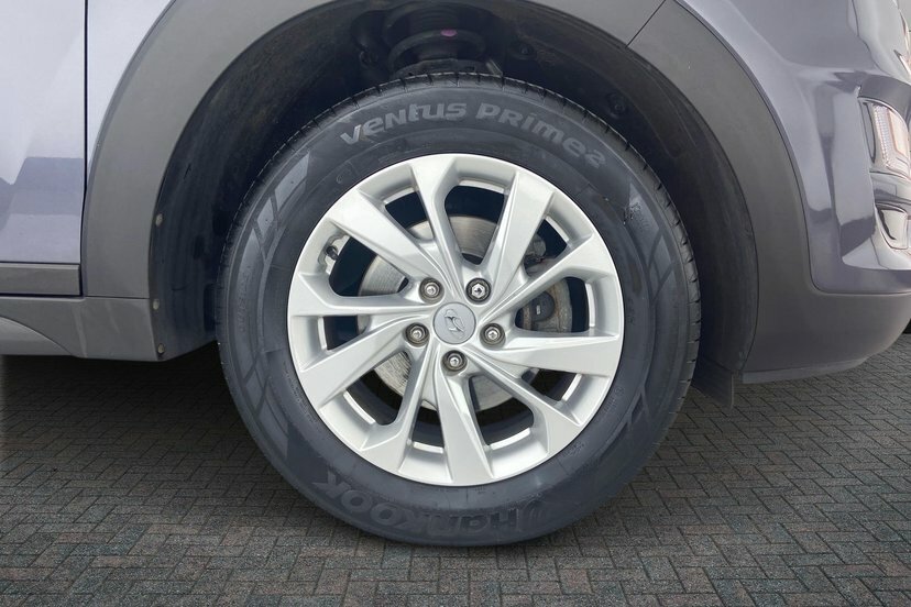 Hyundai Tucson 1.6 Gdi Se Nav Suv 132 Ps Grey #5