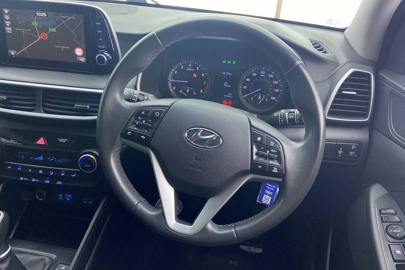 Hyundai Tucson 1.6 Gdi Se Nav 2Wd White #14