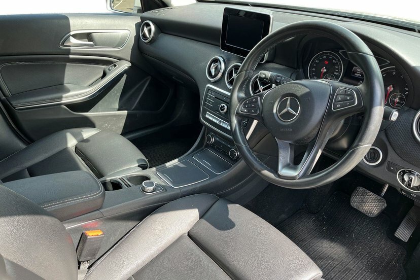 Mercedes-Benz A Class 1.6 A180 Se Hatchback 7G-dct 122 Ps Silver #5