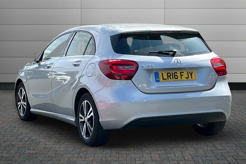 Mercedes-Benz A Class 1.6 A180 Se Hatchback 7G-dct 122 Ps Silver #2
