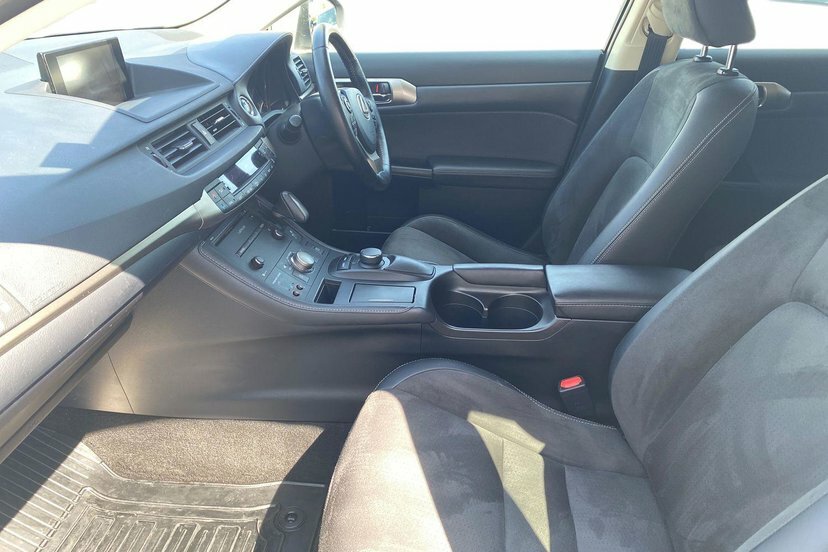 Lexus CT 1.8 200H Luxury Hatchback Hybrid E-cvt White #2