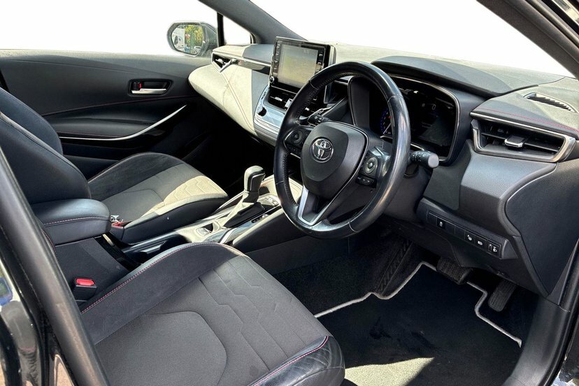 Toyota Corolla 1.8 Vvt-i Hybrid Icon Tech Cvt Saloon Black #11