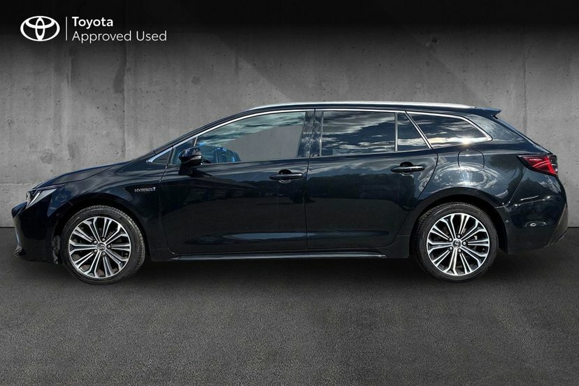 Toyota Corolla 1.8 Vvt-i Hybrid Icon Tech Cvt Saloon Black #16