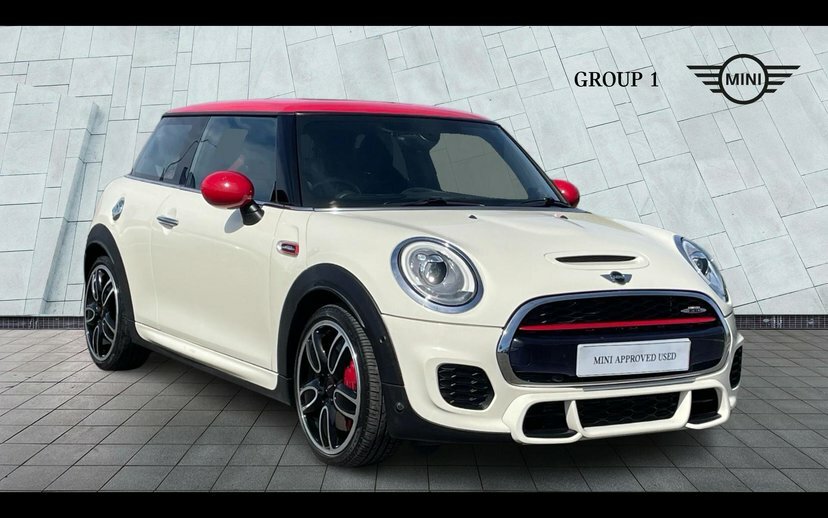 Mini Hatch John Cooper Works 3-Door Hatch White
