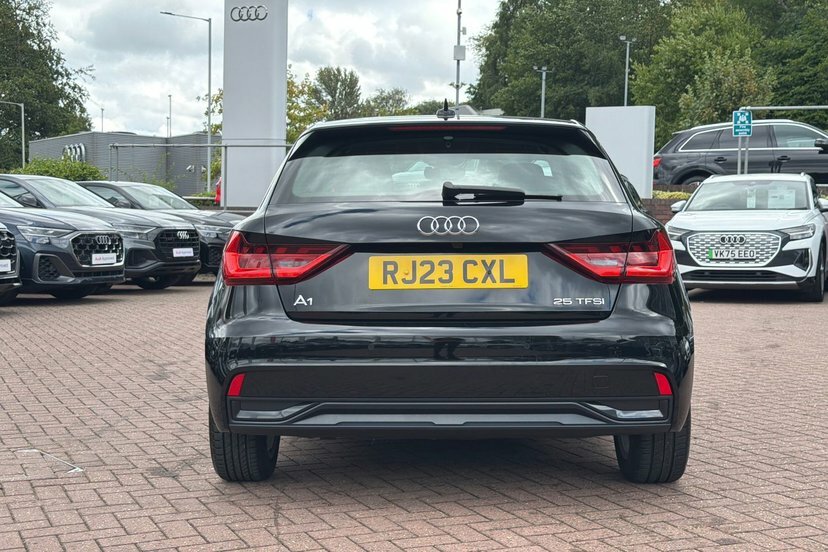 Audi A1 1.5 Tfsi 35 S Line Sportback S Tronic Silver #17