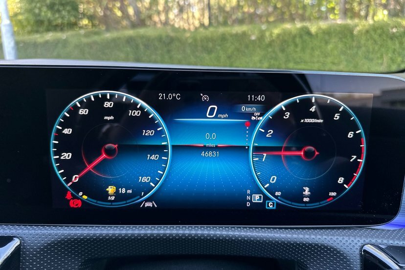 Mercedes-Benz A Class A180 Amg Line Executive White #6
