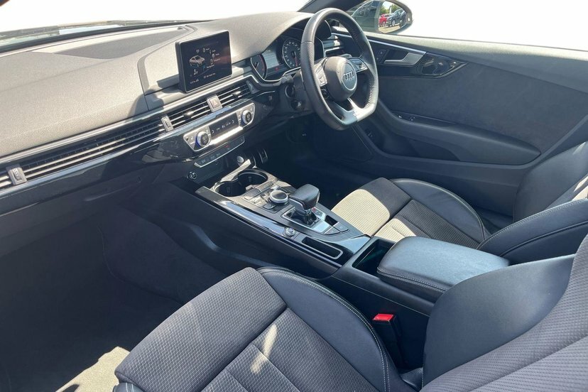 Audi A5 2.0 Tfsi 35 Black Edition Coupe S Troni Grey #2