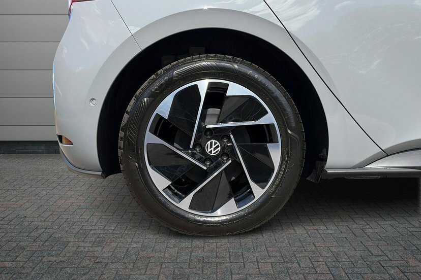 Volkswagen ID.3 Pro 59Kwh Match Hatchback 204 P Black #5