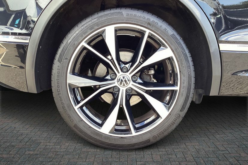 Volkswagen Tiguan 1.5 Tsi R-line Suv Dsg 150 Ps Black #5