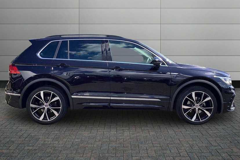Volkswagen Tiguan 1.5 Tsi R-line Suv Dsg 150 Ps Black #4