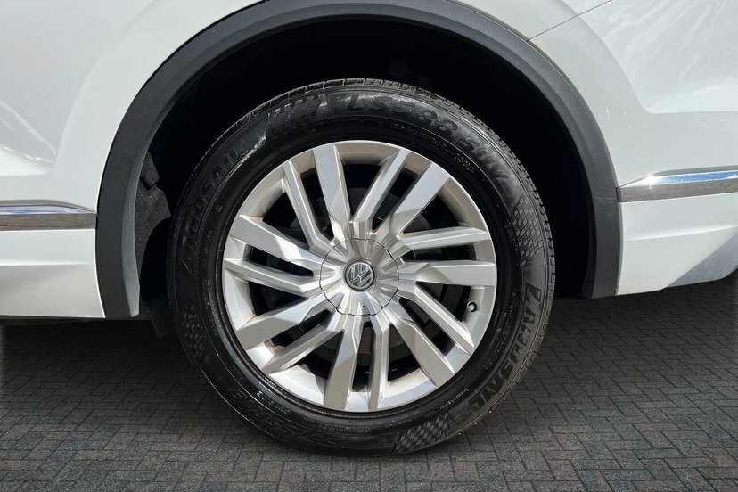 Volkswagen Touareg 3.0 Tsi V6 Sel Suv Tiptronic 4Motion 3 White #5