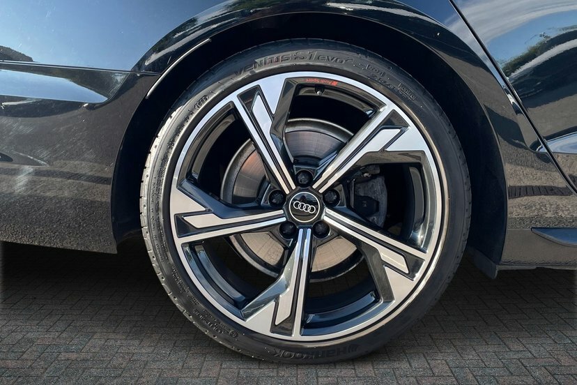 Audi A4 2.0 Tfsi 40 Black Edition Saloon S Tron Black #5