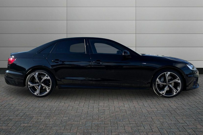 Audi A4 2.0 Tfsi 40 Black Edition Saloon S Tron Black #4