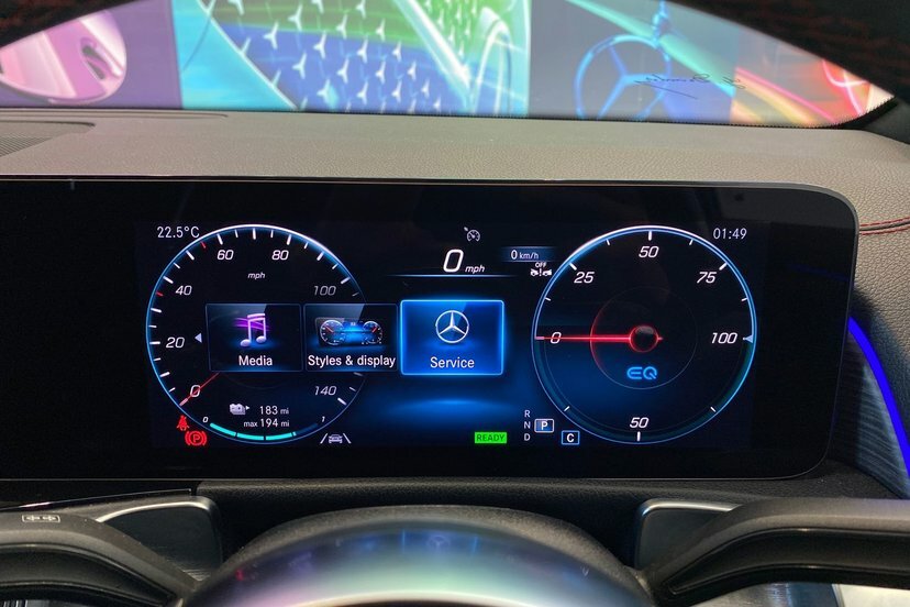 Mercedes-Benz EQB Eqb 300 4Matic 168Kw Amg Line 66.5Kwh Silver #60