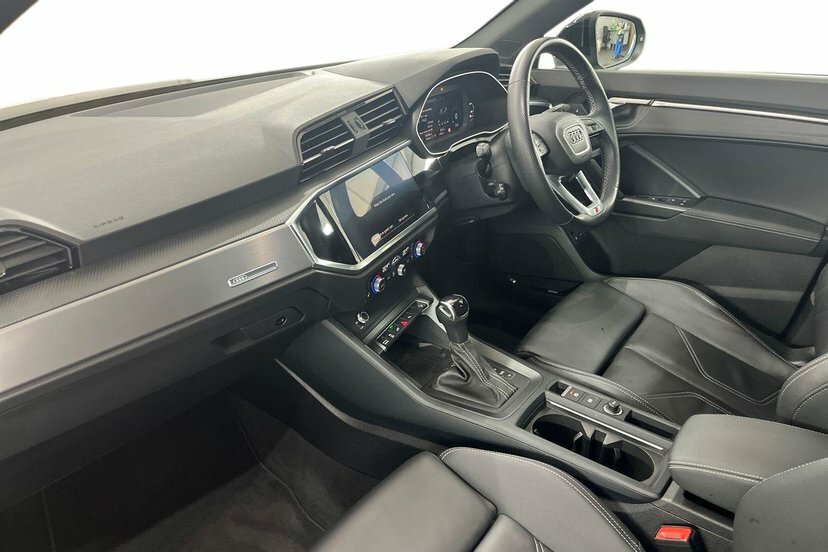 Audi Q3 1.4 Tfsie 45 S Line Sportback Plug-in H Black #2
