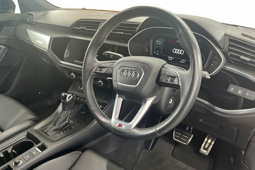 Audi Q3 1.4 Tfsie 45 S Line Sportback Plug-in H Black #6