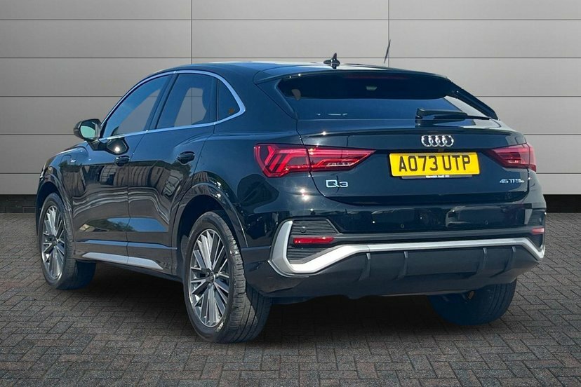 Audi Q3 1.4 Tfsie 45 S Line Sportback Plug-in H Black #3
