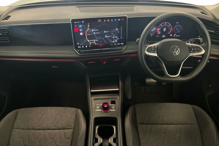 Volkswagen Tiguan 1.5 Etsi 150 Elegance Dsg Black #11