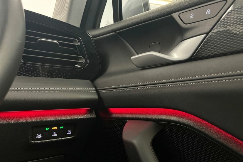 Volkswagen Tiguan 1.5 Etsi 150 Elegance Dsg Black #25