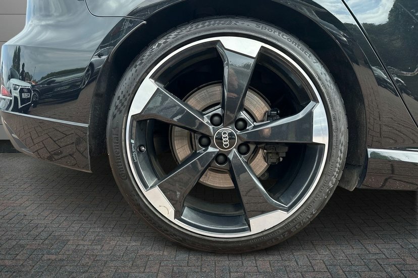 Audi RS3 2.5 Tfsi Sportback S Tronic Quattro 40 Black #5
