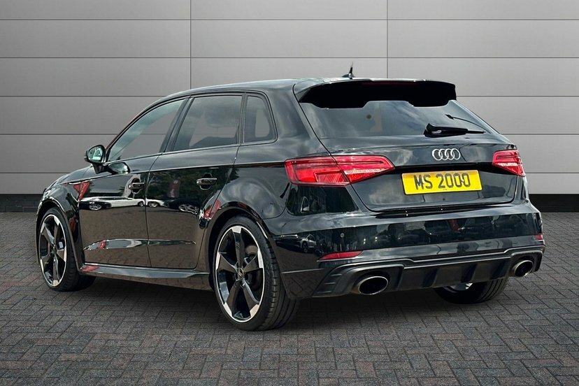 Audi RS3 2.5 Tfsi Sportback S Tronic Quattro 40 Black #3