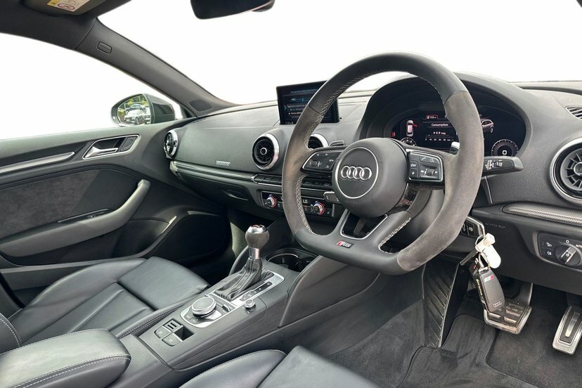 Audi RS3 2.5 Tfsi Sportback S Tronic Quattro 40 Black #6