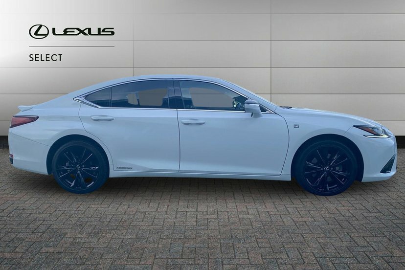 Lexus ES 2.5 300H F Sport Takumi Pack Saloon Hyb White #4