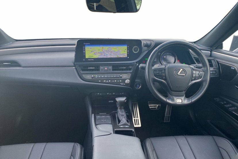 Lexus ES 2.5 300H F Sport Takumi Pack Saloon Hyb White #6