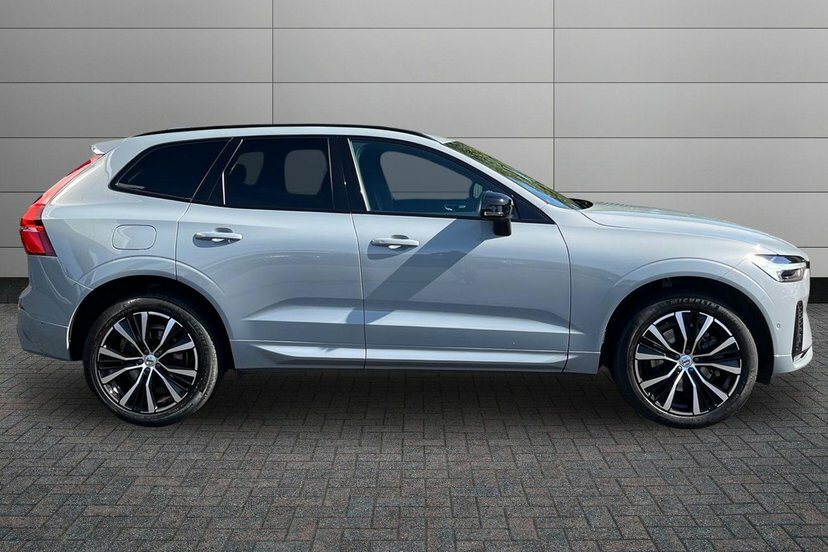 Volvo XC60 2.0 B5 Mhev Plus Suv Hybrid Awd 2 Grey #4