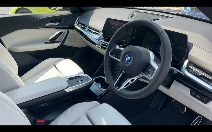 BMW iX2 20 66.5Kwh M Sport Suv Edrive 1 Blue #6